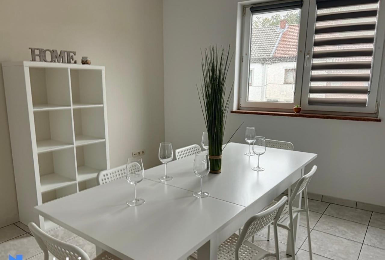 Gohyssart 51b 2 Bruxelles-charleroi-airport *